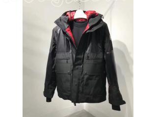 2017／2018 秋冬コレクションモンクレールのMoncle  シンプルなショート丈のジャケット
