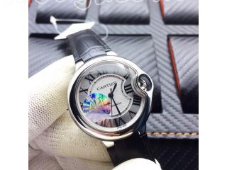 W69010Z4 カルティエ時計 バロン ブルー ドゥ  電池式時計 [文字盤]ホワイト　[ケース] 銀色 [ベルト]黒色革  カルティエ ウォッチ 28mm