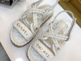 シャネル サンダル 靴のひもを編む CHANEL文字 女性靴 ビーチシューズ サイズ：225-245　白い色
